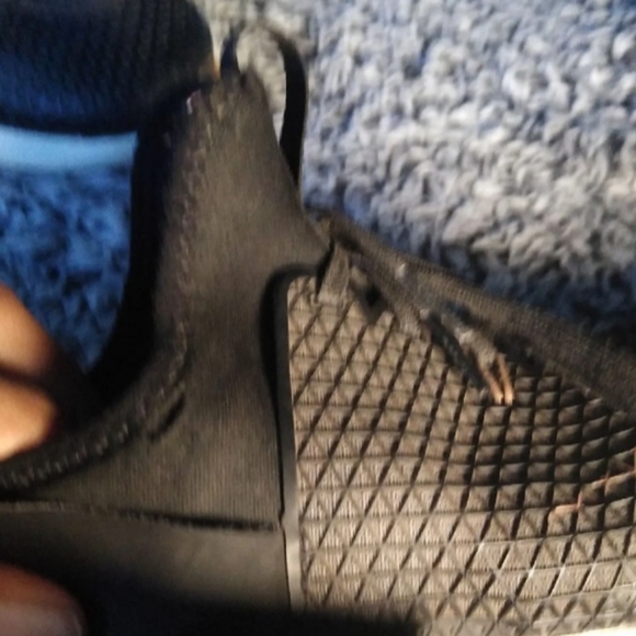 Nike women's running shoes with a Velcro strap - Picture 5 of 8